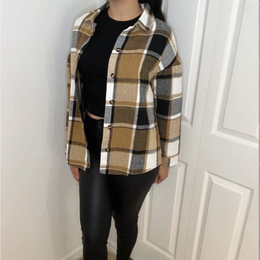 (Plaid coat)